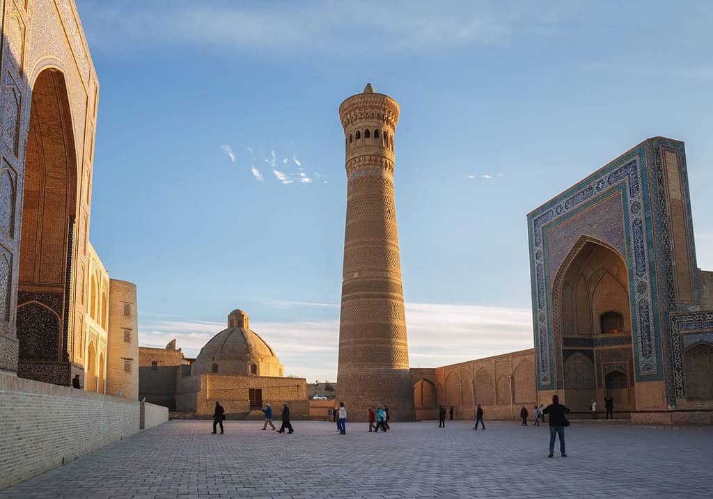 BUKHARA, 8 Dias Uzbequistão - Tour Clássico Poi Kalyan in Bukhara, Uzbekistan