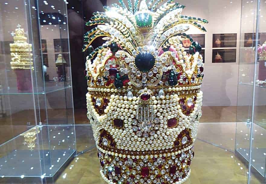 Treasury of National Jewels Iran Itineraries 2 days Tehran itinerary in Iran Treasury of National Jewels Iran