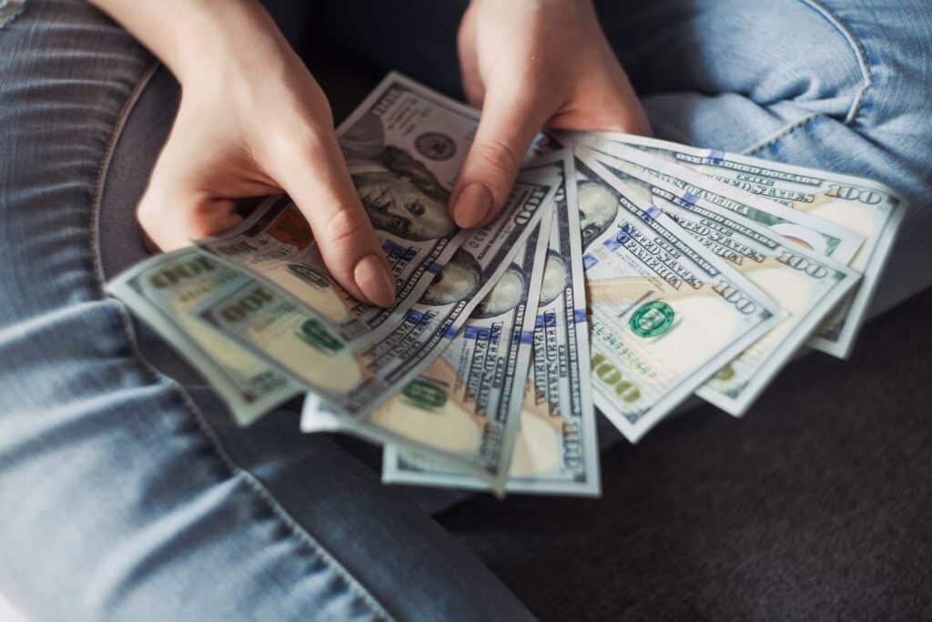 alexander mils lCPhGxs7pww unsplash Uncategorised How to Save Money on Vehicle Insurance alexander mils lCPhGxs7pww unsplash