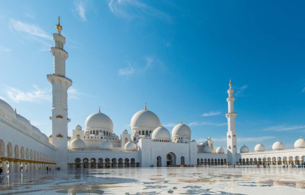 Sheikh Zayed Mosque Abu Dhabi United Arab Emirates