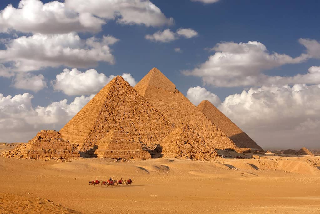 Memphis and its Necropolis – the Pyramid Fields from Giza to Dahshur Memphis and its Necropolis – the Pyramid Fields from Giza to Dahshur