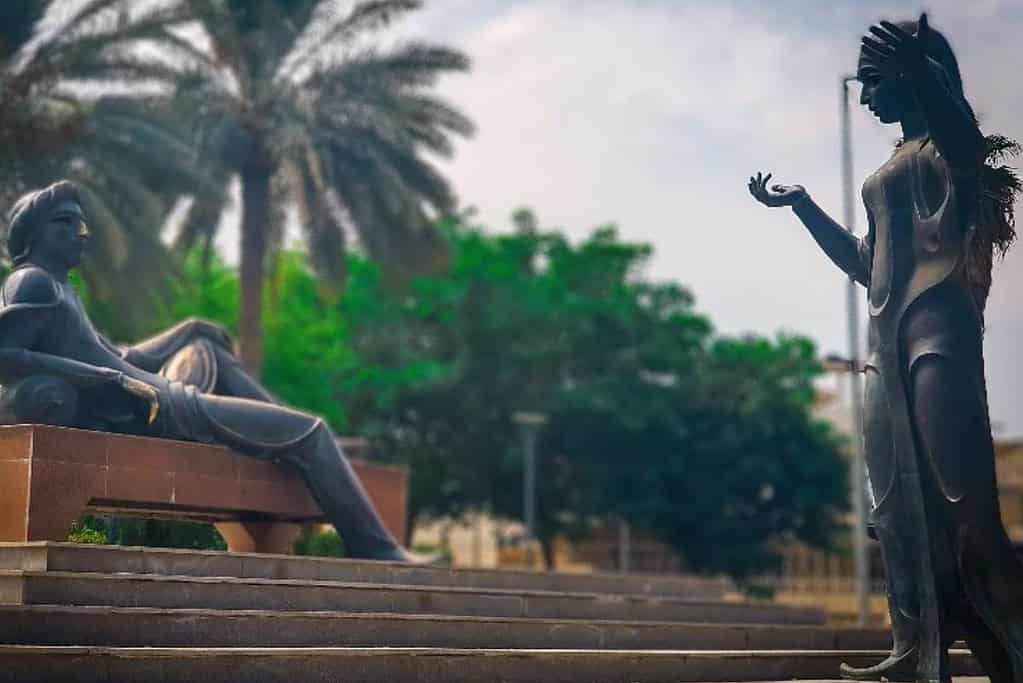 Statue of Scheherazade and Shahryar Baghdad