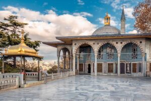 1-day Tour from Istanbul » Historical city tour Topkapi Palace Turkey 4