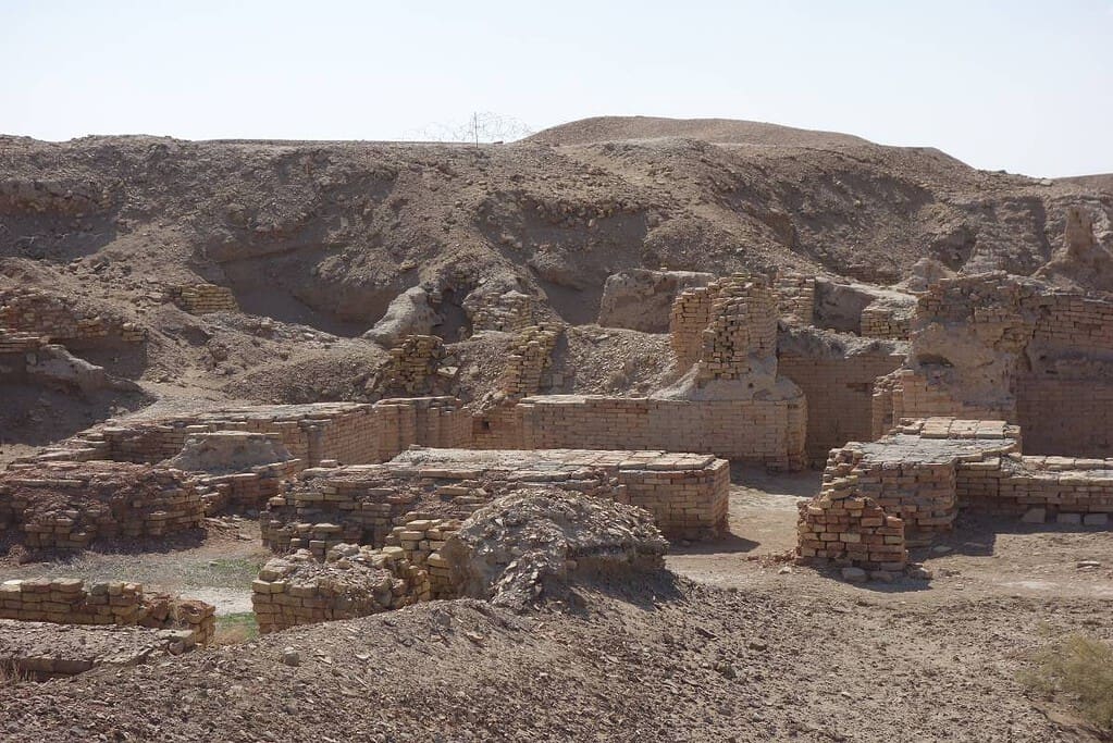 Ur Archaeological City 1 Ur Archaeological City