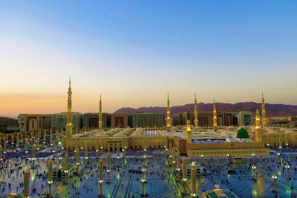 Al-Masjid an-Nabawi (The Prophet's Mosque)