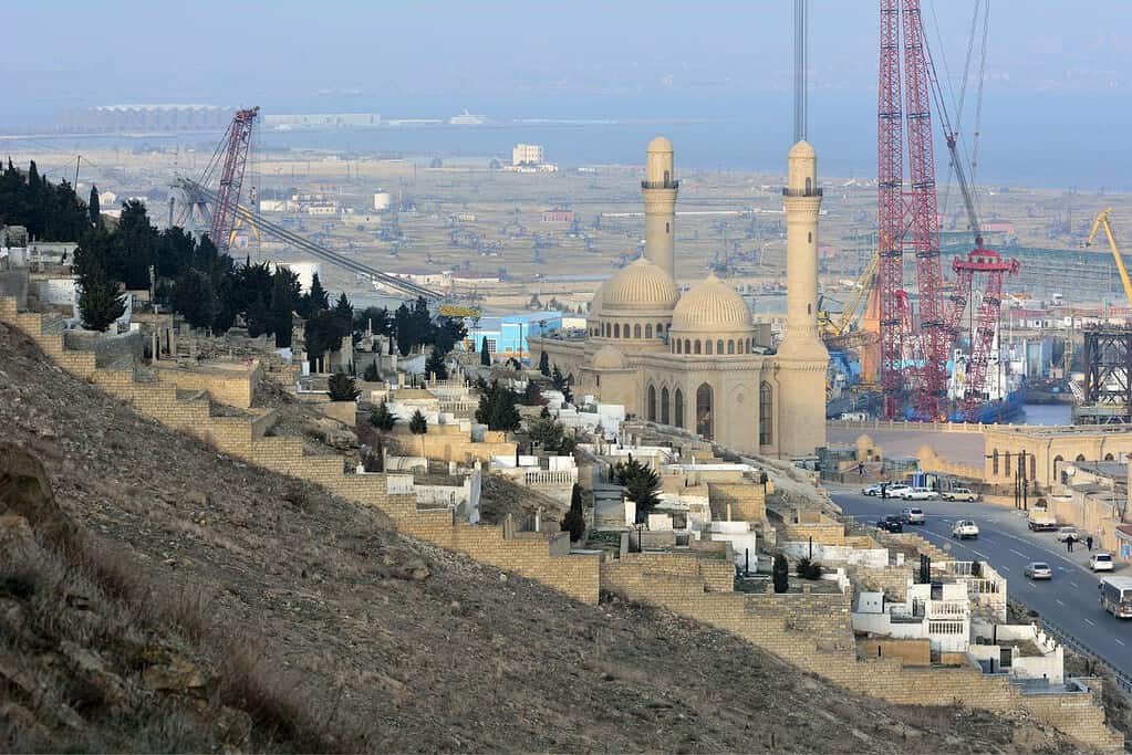 Bibi Heybat Mosque Bibi-Heybat Mosque