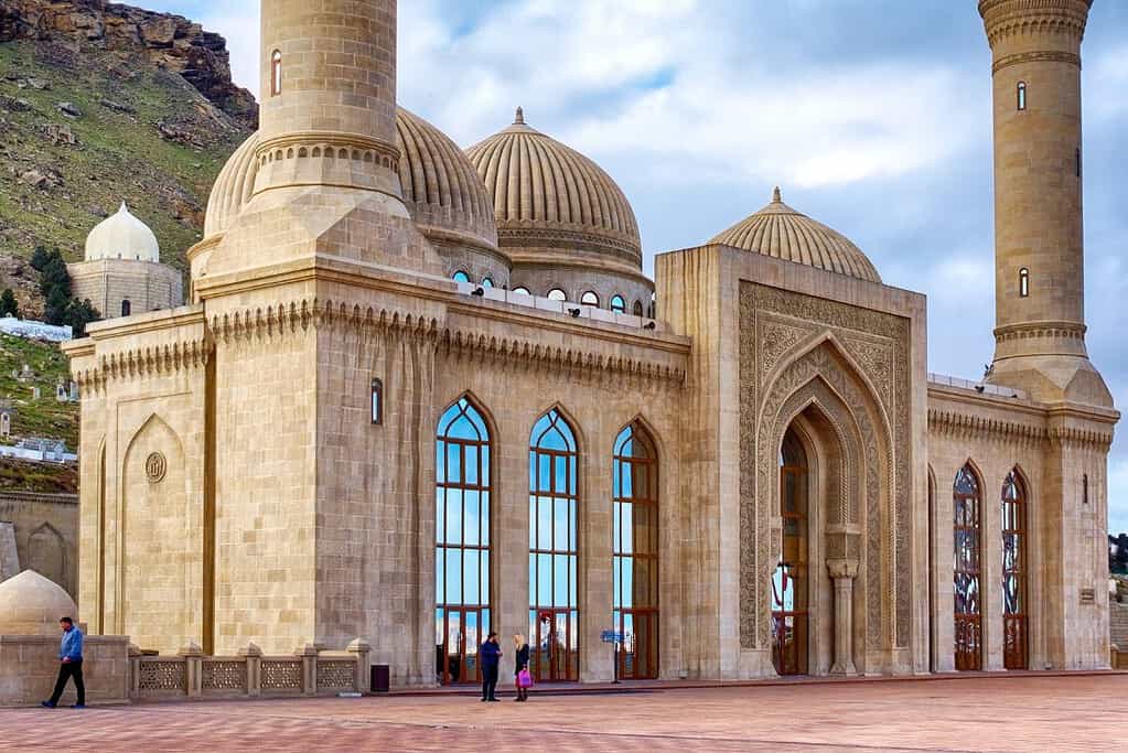 Bibi Heybat Mosque 3 Bibi-Heybat Mosque