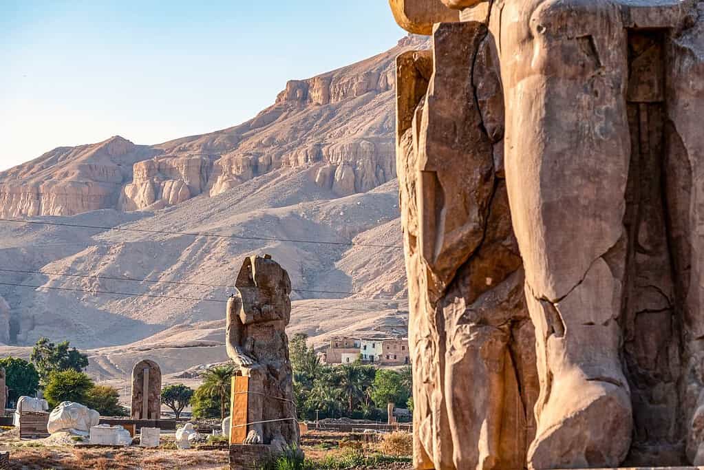 Colossi of Memnon 9 Colossi of Memnon