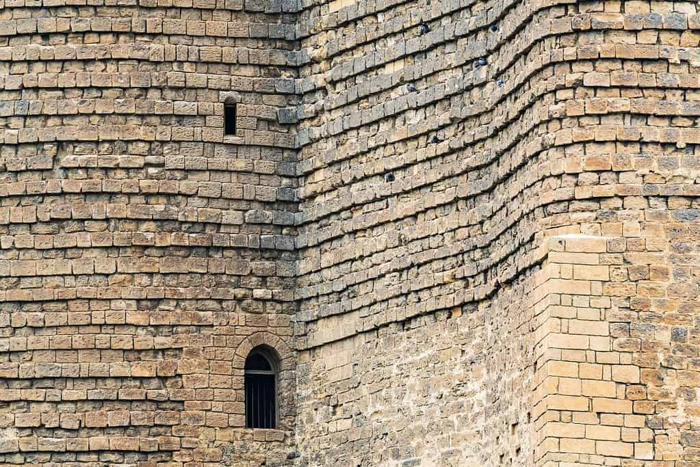 Maiden Tower Qiz Qalasi 4 Maiden Tower (Qiz Qalasi)