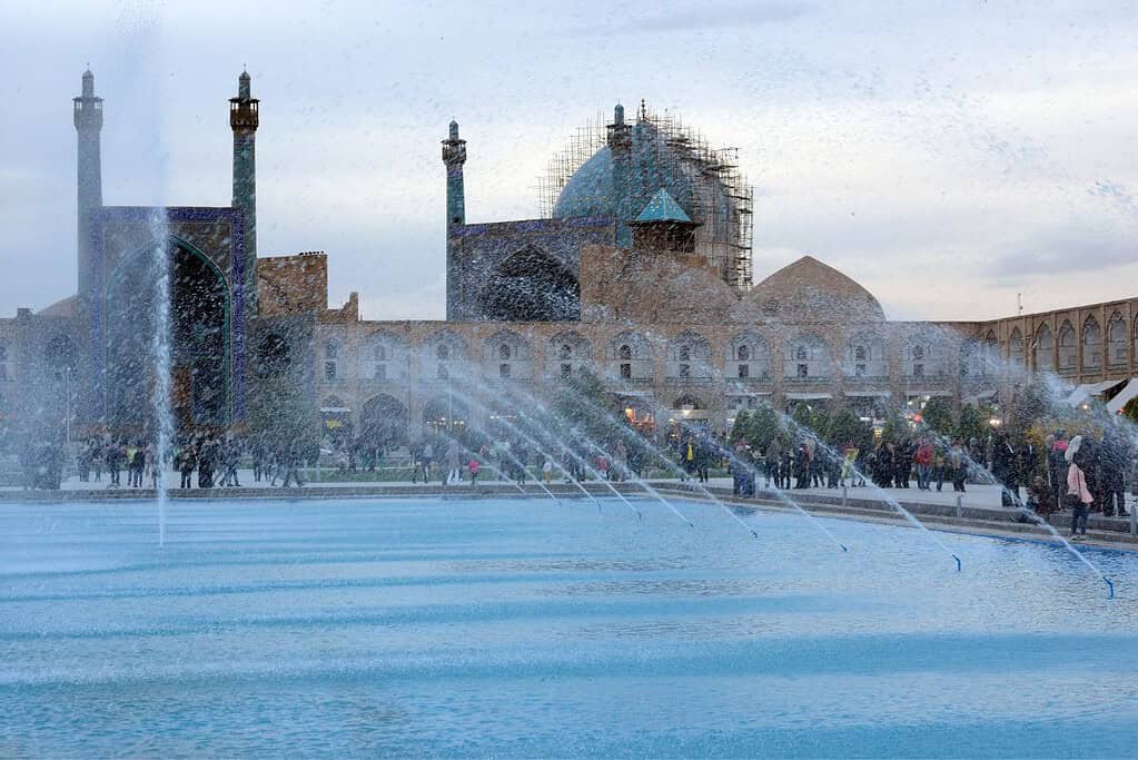 Naqsh e Jahan Square 2 Naqsh-e Jahan Square