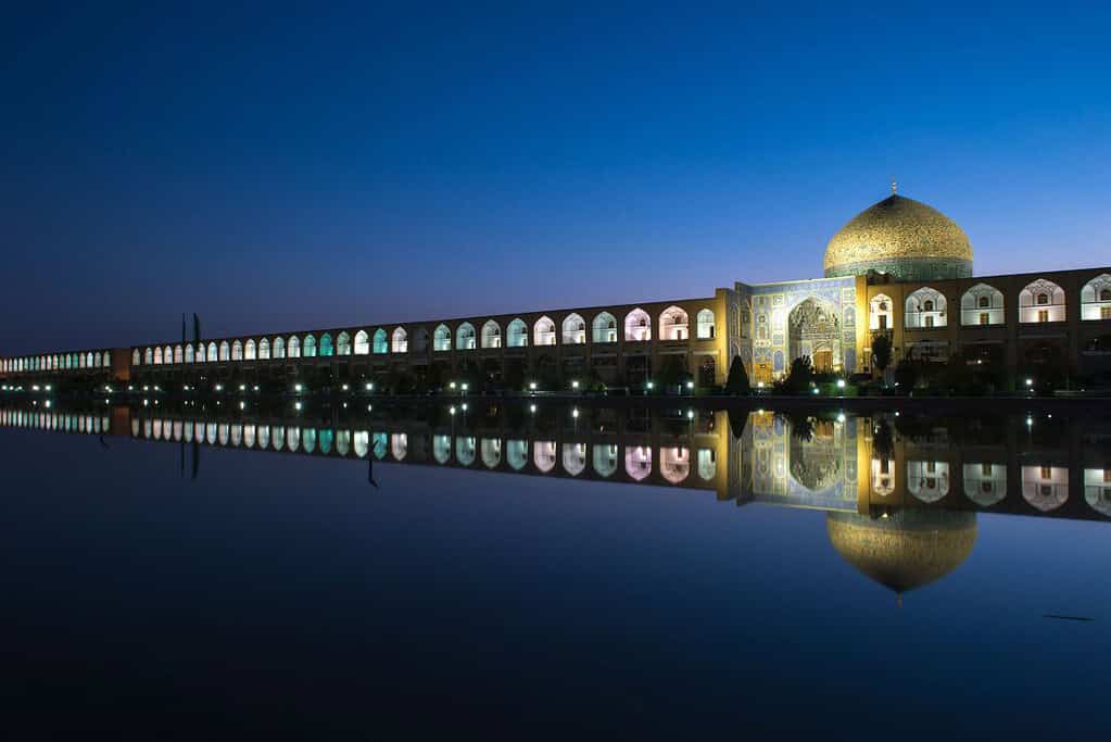 Naqsh e Jahan Square 3 Naqsh-e Jahan Square
