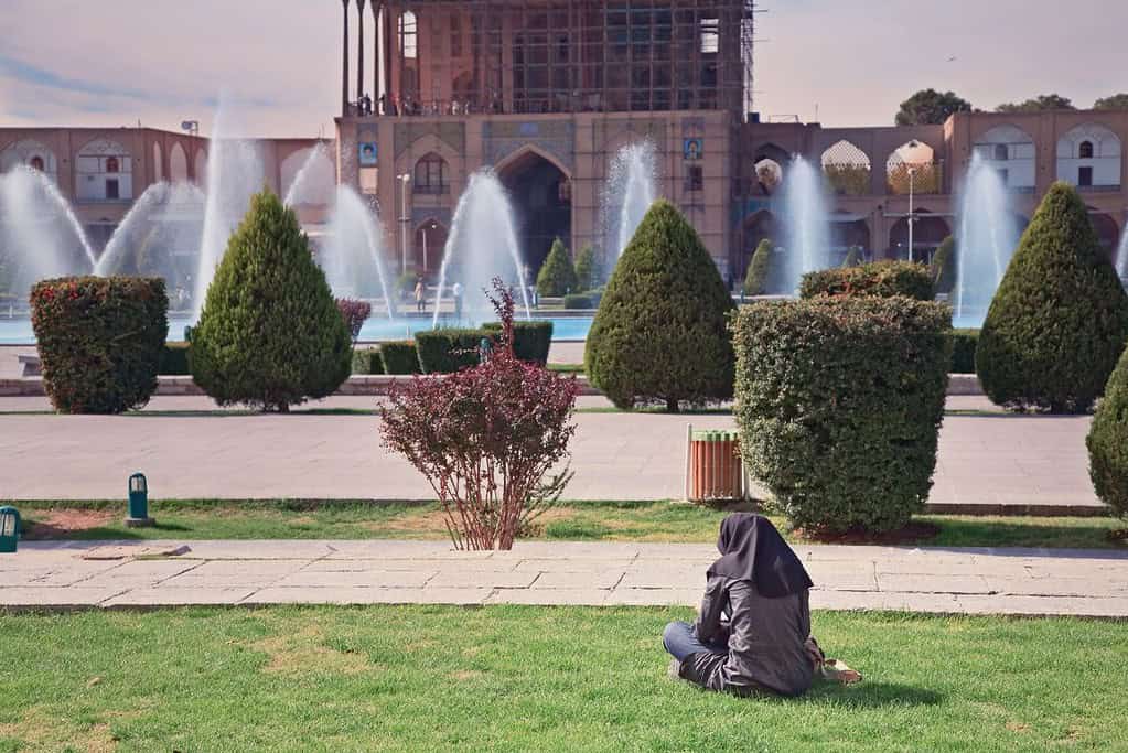 Naqsh e Jahan Square 8 Naqsh-e Jahan Square