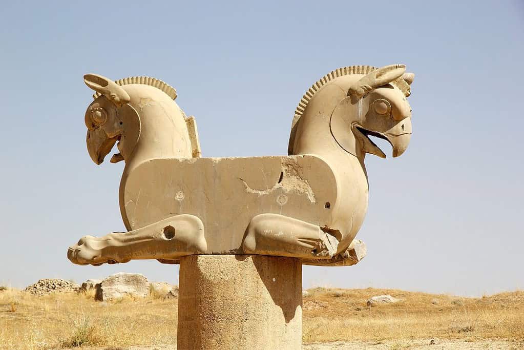 Travel to Persepolis Travel to Persepolis
