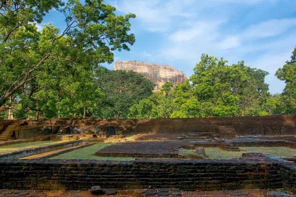 Travel to Sigiriya Rock Fortress Travel to Sigiriya Rock Fortress
