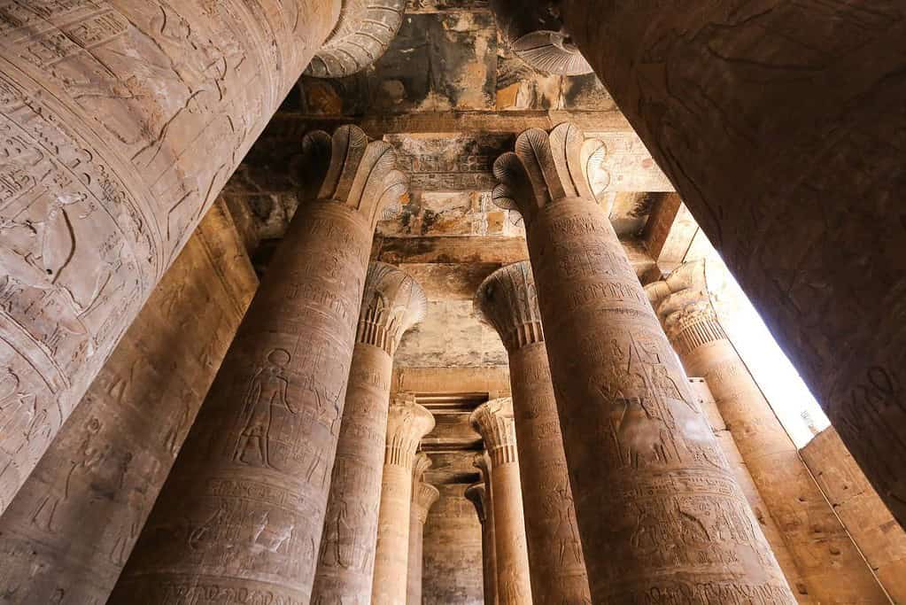 Travel to Temple of Edfu Travel to Temple of Edfu