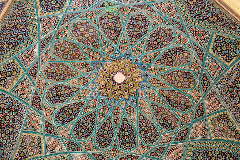 Travel to Tomb of Hafez Travel to Tomb of Hafez