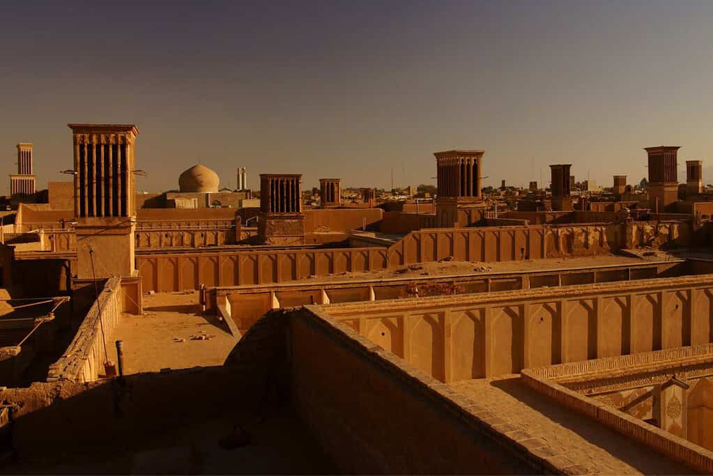 Travel to Yazd Old City Travel to Yazd Old City