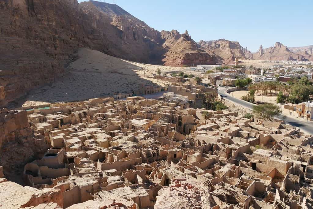 Visit Al Ula Old Town Visit Al-Ula Old Town