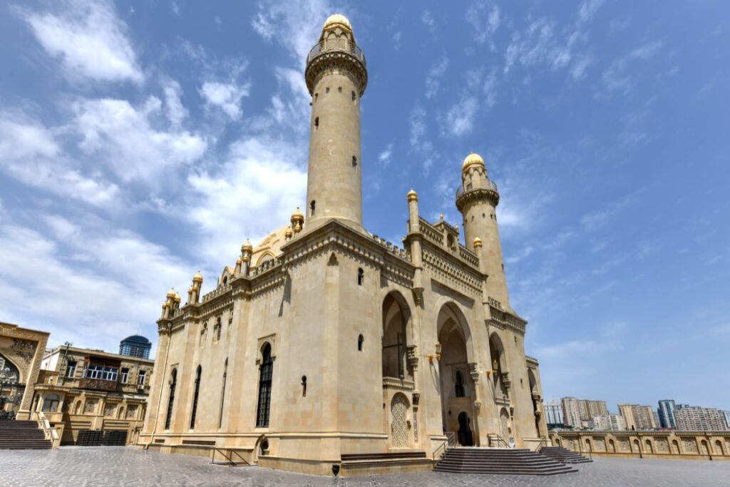 Visit Taza Pir Mosque
