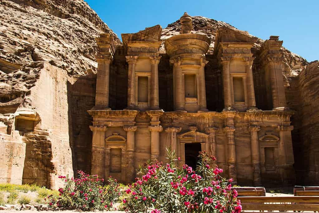 Al Deir 6 Al-Deir