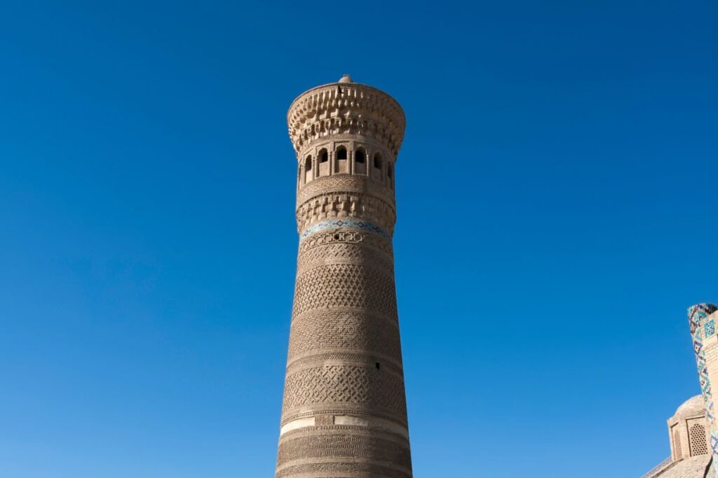 Kalyan Mosque and Minaret