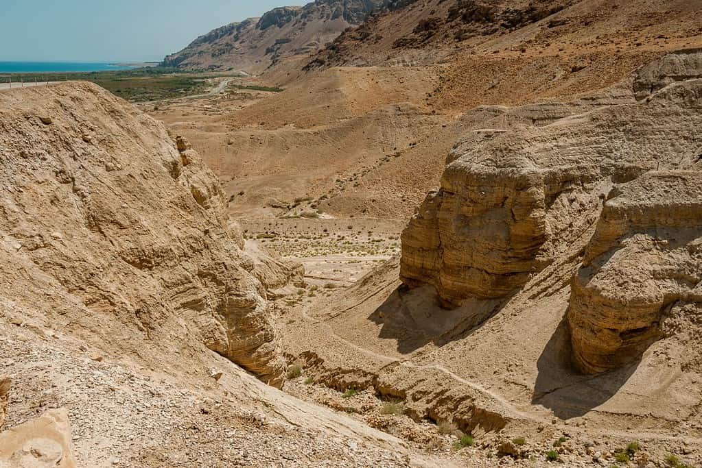 Qumran Caves 8 Qumran Caves