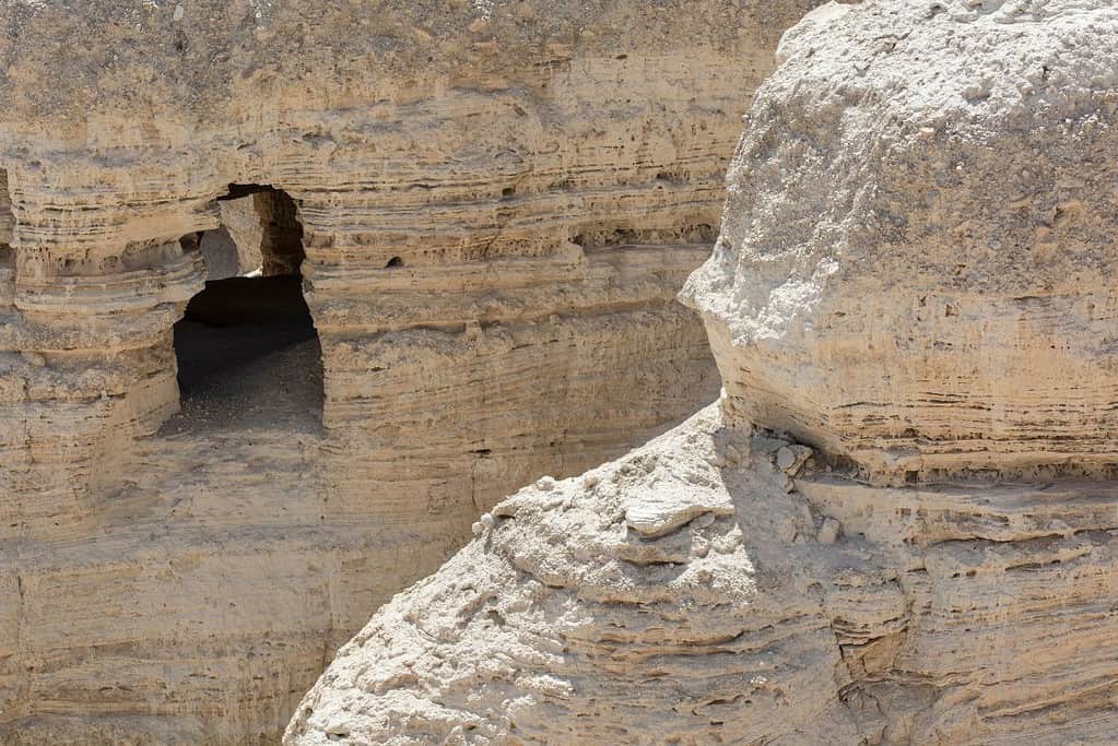 Qumran Caves 9 Qumran Caves