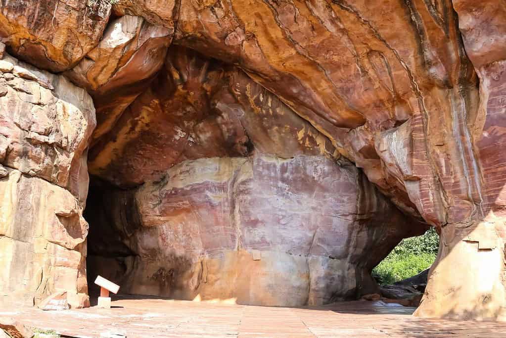 Rock Shelters of Bhimbetka UNESCO sites Rock Shelters of Bhimbetka