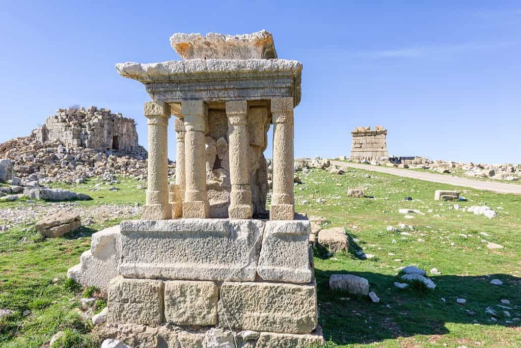 Travel to Faqra Roman Ruins Travel to Faqra Roman Ruins