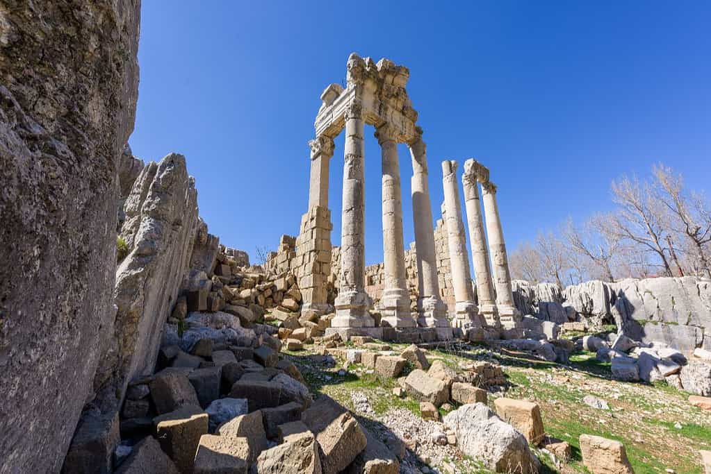 Visit Faqra Roman Ruins Visit Faqra Roman Ruins