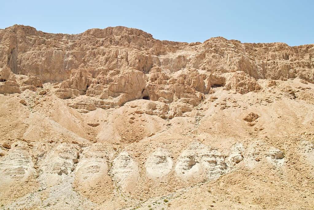 Visit Qumran Caves Visit Qumran Caves