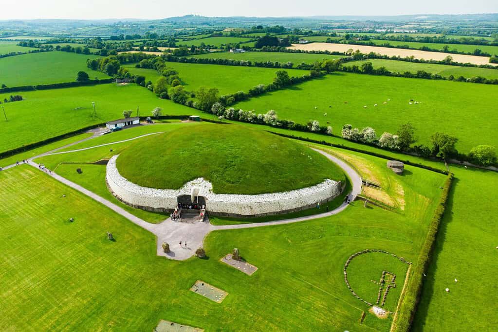 Bru na Boinne Archaeological Ensemble of the Bend of the Boyne UNESCO sites Brú na Bóinne - Archaeological Ensemble of the Bend of the Boyne