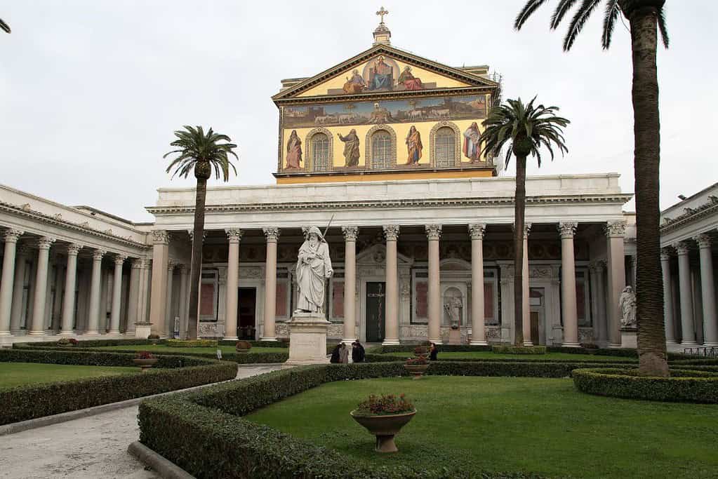 Historical Centre of Rome the Properties of the Holy See in that City Enjoying Extraterritorial Rights and San Paolo Fuori le Mura UNESCO sites Historical Centre of Rome, the Properties of the Holy See in that City Enjoying Extraterritorial Rights, and San Paolo Fuori le Mura