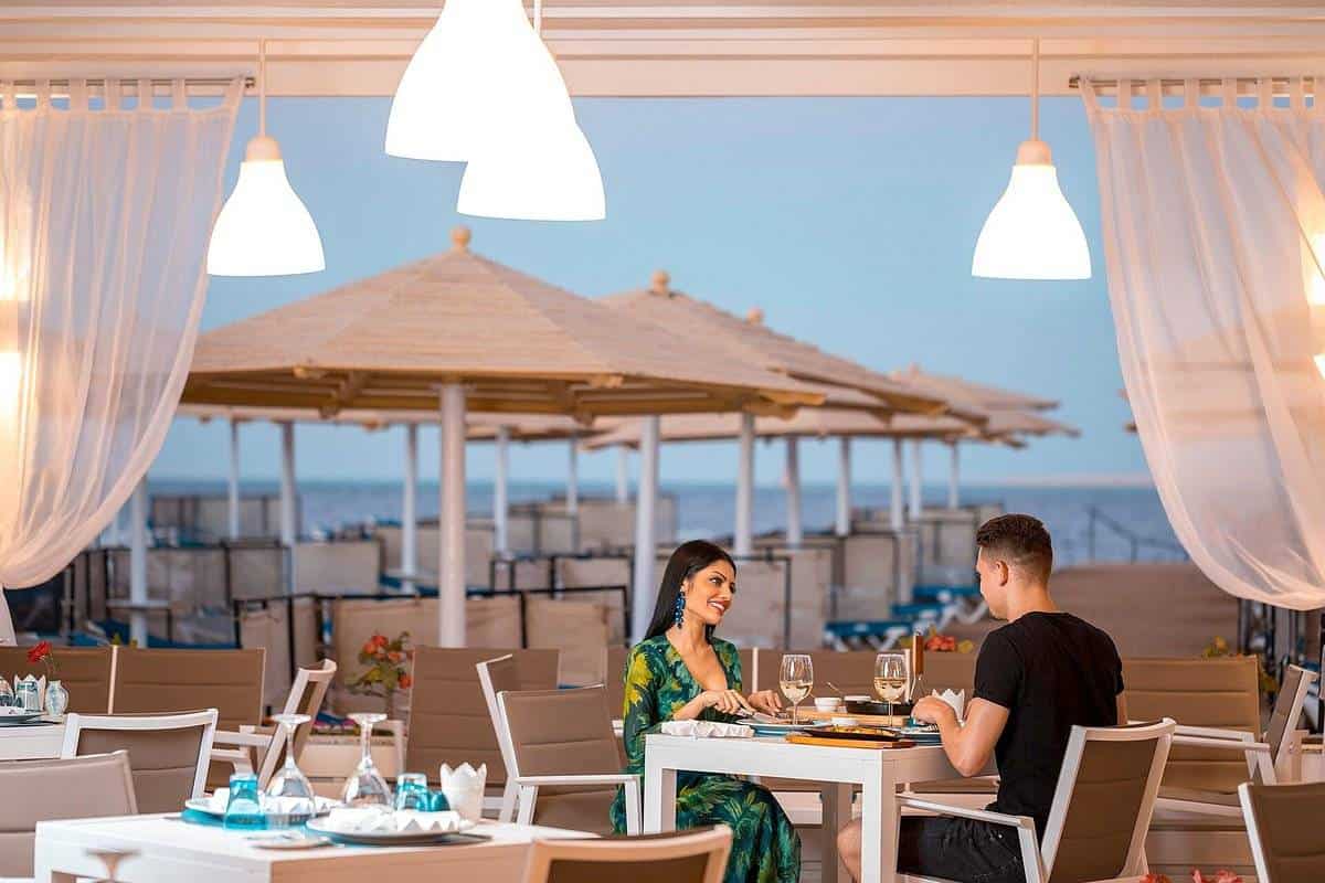 Sunrise Romance Resort 5 Хургада пляж