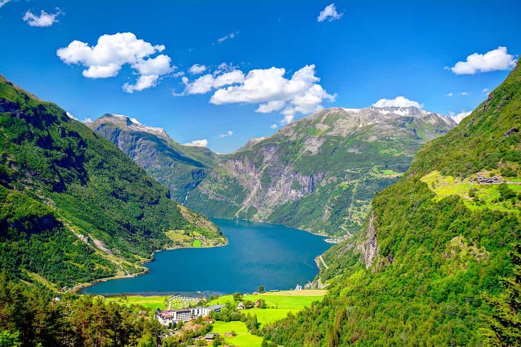 West Norwegian Fjords – Geirangerfjord and Naeroyfjord UNESCO sites West Norwegian Fjords – Geirangerfjord and Nærøyfjord
