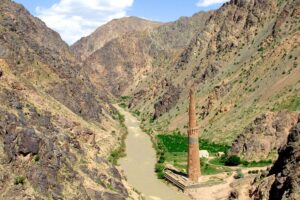Minaret of Jam in Afghanistan 3-day tour of Afghanistan - Minaret of Jam Supplement Minaret of Jam in Afghanistan