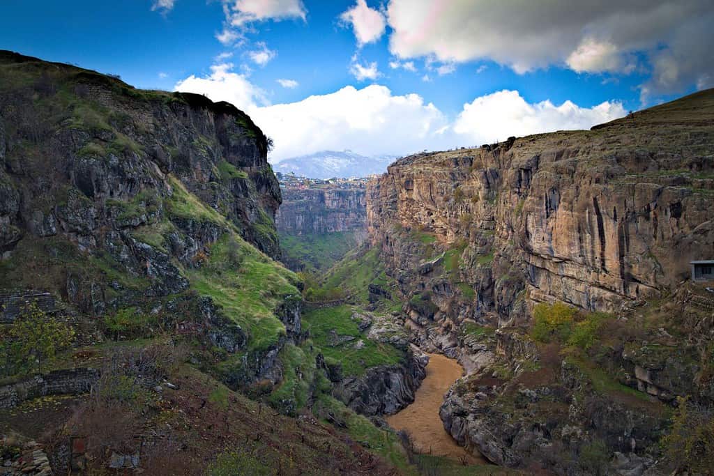 Geography of Iraq Iraq Tours From the UK » Flight info + Visas + Tour Prices Geography of Iraq