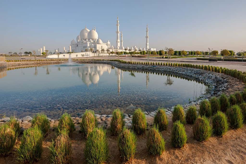 Sheikh Zayed Grand Mosque 7 Attractions Sheikh Zayed Grand Mosque