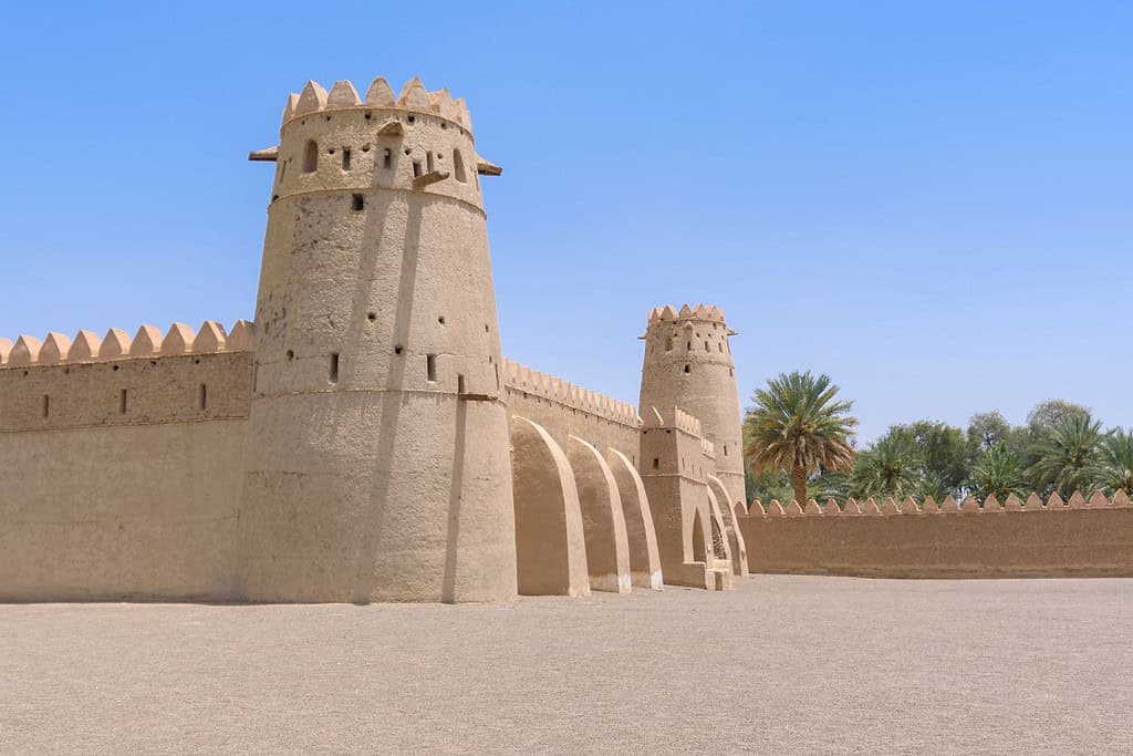Travel to Al Jahili Fort Travel to Al Jahili Fort