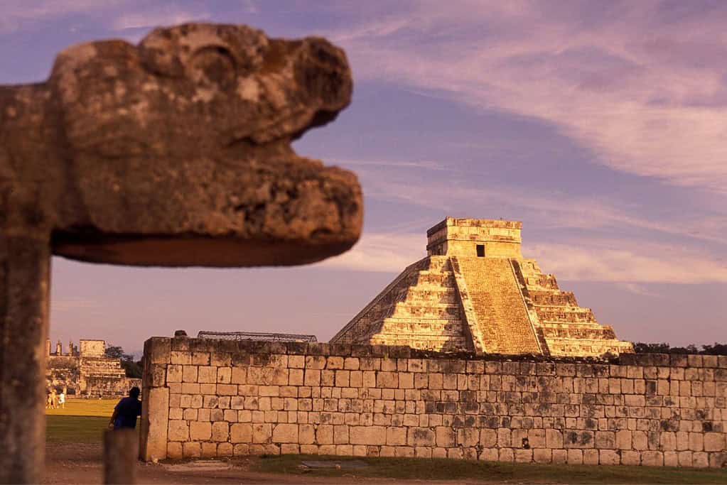 Travel to Chichen Itza Attractions Travel to Chichen Itza