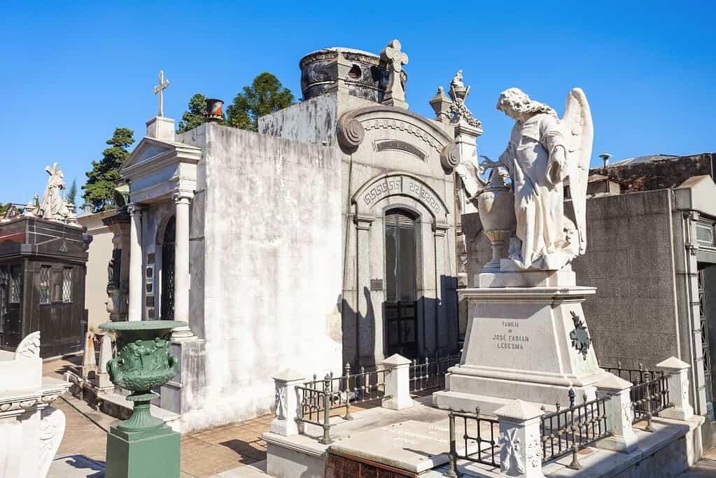 Recoleta Cemetery 9 Attractions Recoleta Cemetery