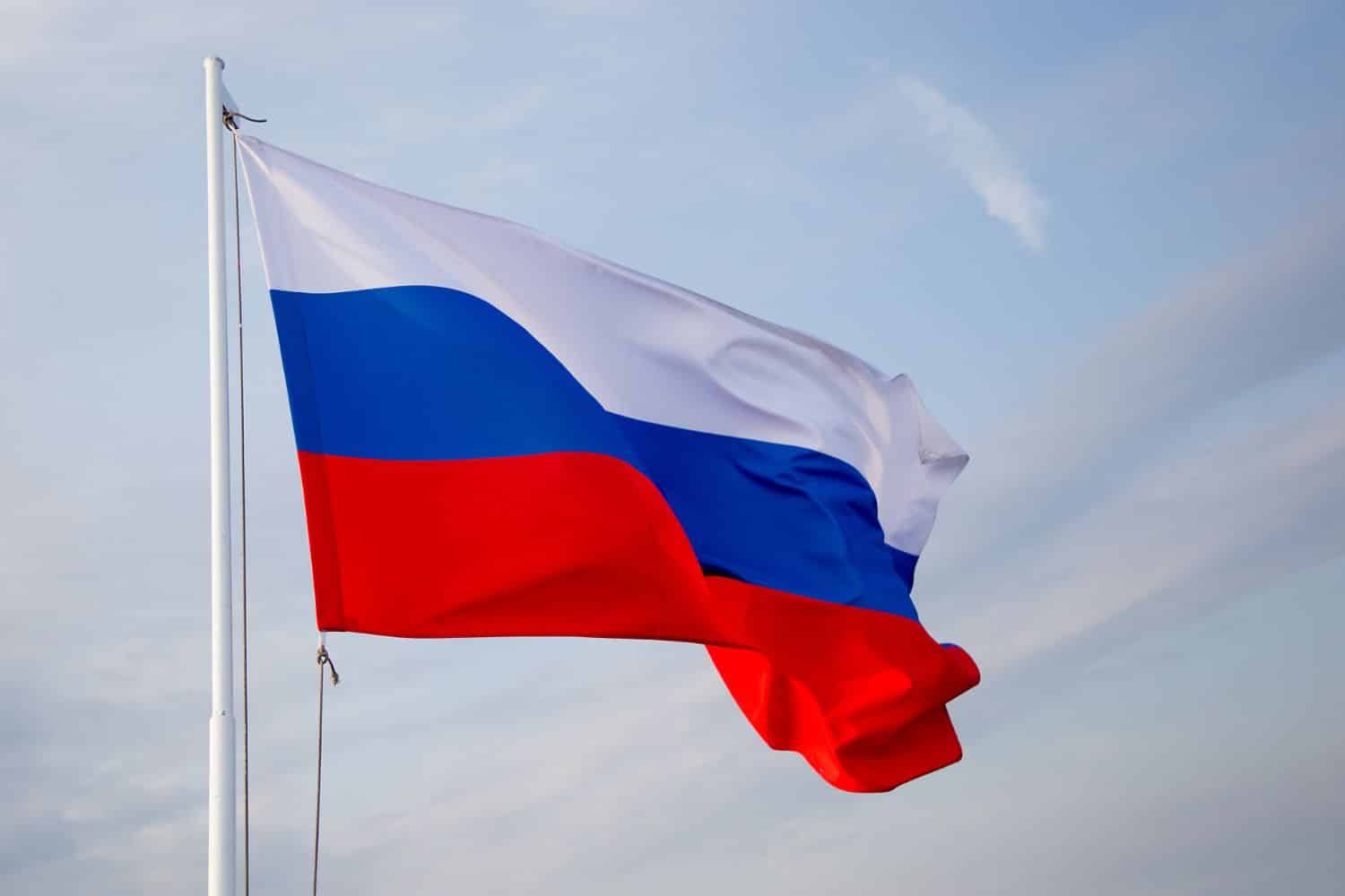 The Definitive 2023 Guide to the Russian Flag - History, Meaning