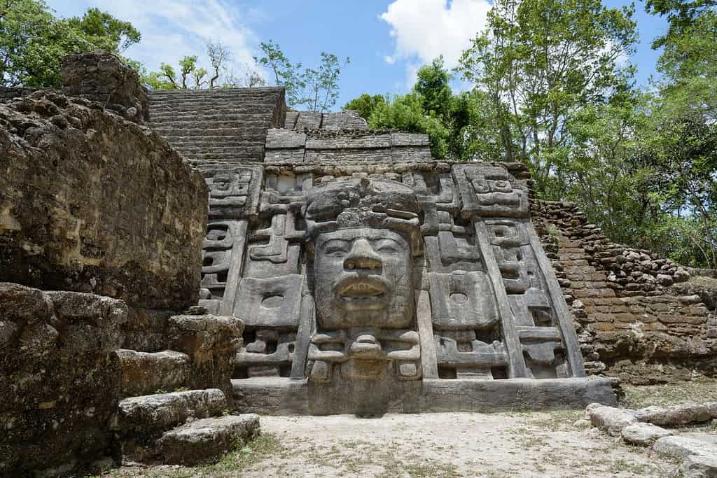 Temple of Lamanai Travel Destinations, Americas Temple of Lamanai