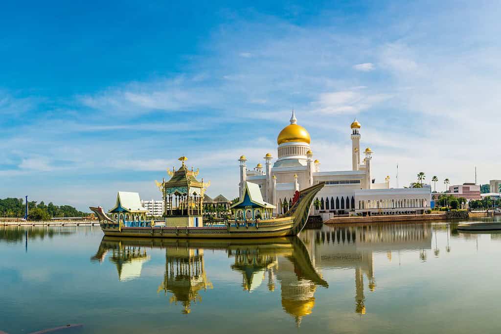 Tours in Brunei Asia Tours in Brunei