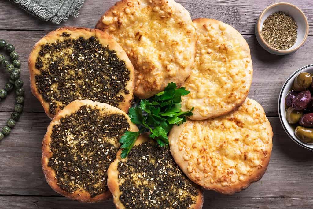 Emirati Bread Khameer and Raqaq Food Food from United Arab Emirates Emirati Bread Khameer and Raqaq