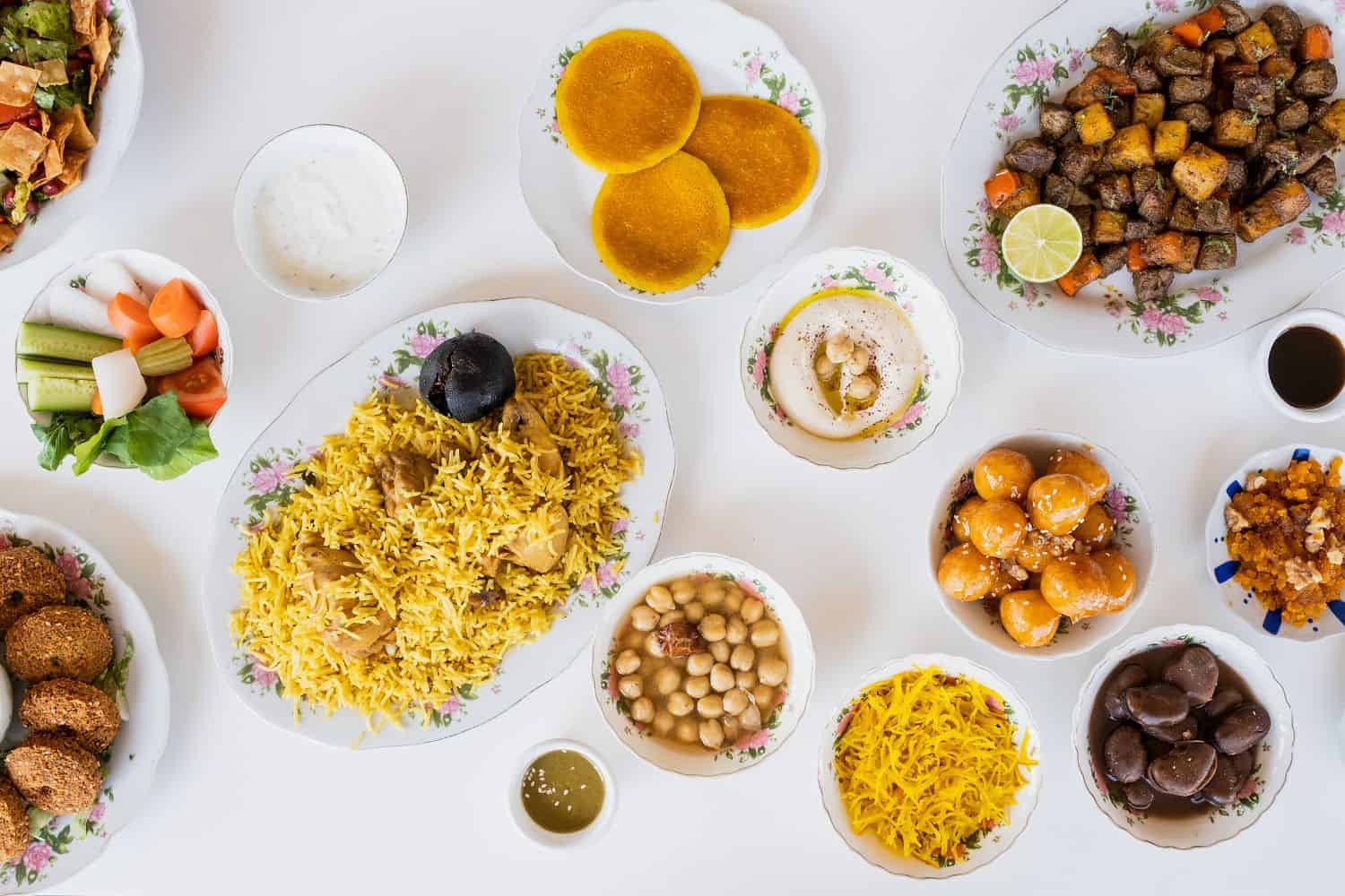 Geography United Arab Emirates: National Geographic Tapestry Food from United Arab Emirates