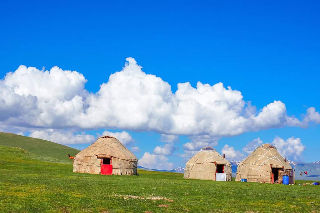 Son Kul Lake