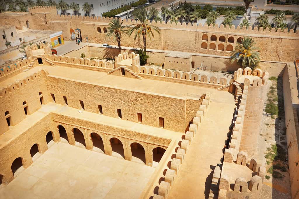 Tours in tunisia